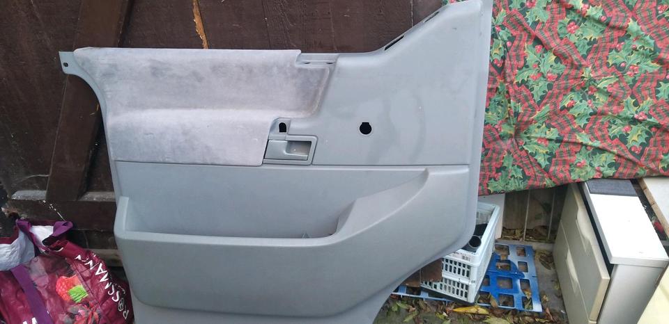 VW T4 Türverkleidung vorne links (SEHR GUT)