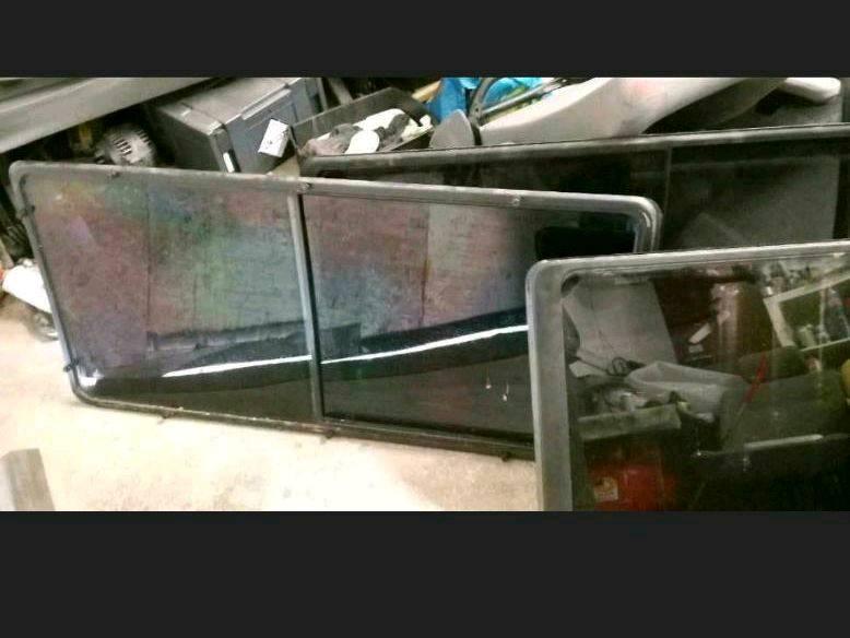 VW T4 Schiebefenster links  AS 2 AS 3