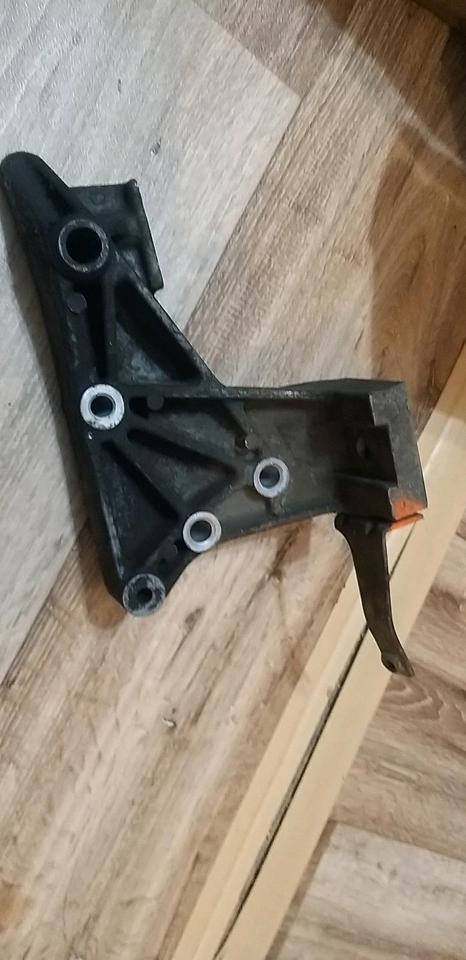 VW T4 Motorhalter Stütze 2,4 D ab bj 96