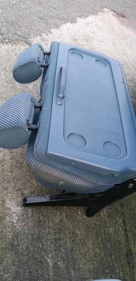 VW T4 Sitzbank mit Armlehnen zwete Reihe.