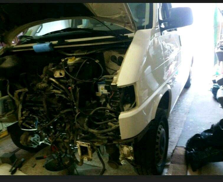 Original Frontmaske Frontträger für KV aus Bj 2003