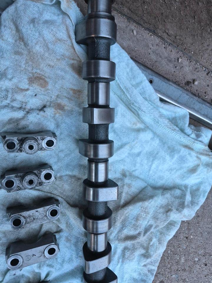 VW T4 1,9 D TD original Nockenwelle + Lager schalen