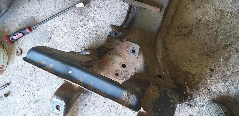 VW T4 Achsträger Motorträger vorne