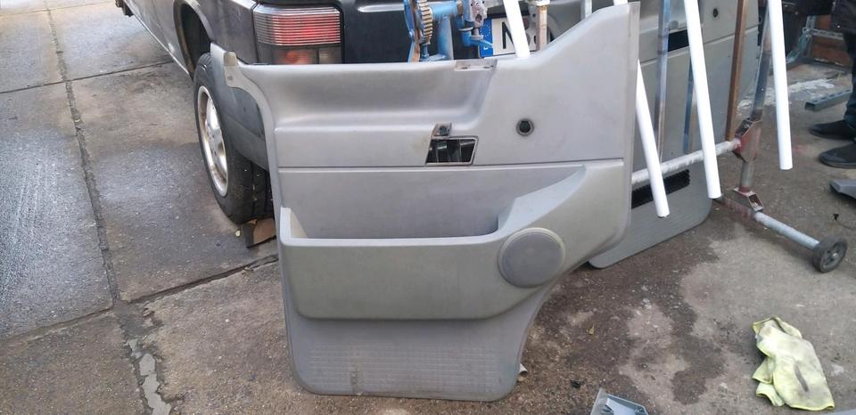VW T4 Türverkleidung vorne links.