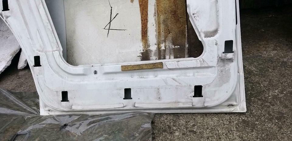VW T4 Tür vorne  links in Weiß