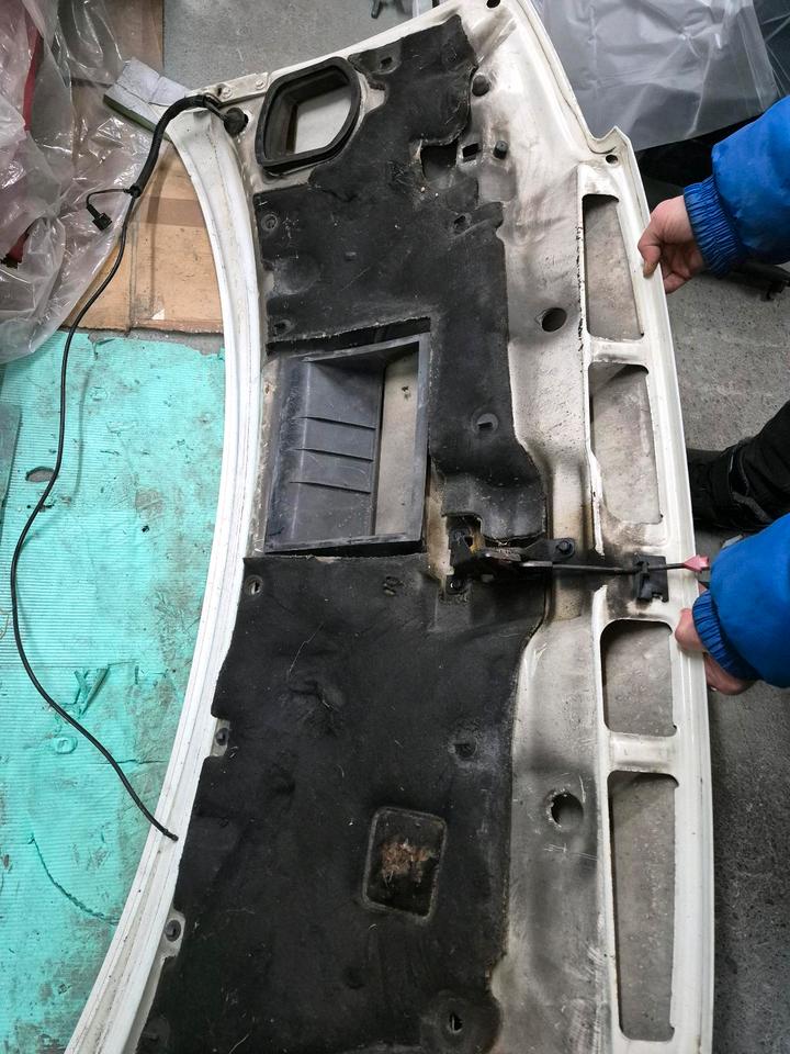 VW T4 TDi Dämmatte Motorhaube KV