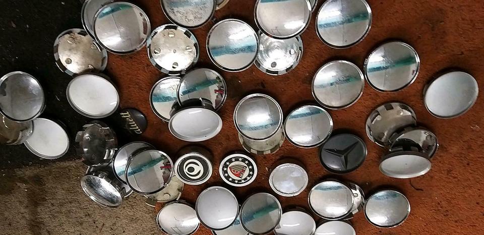 Verschiedene Nabenkappe  Alufelge   Nabendeckel