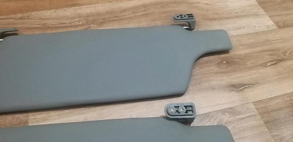 Sonnenblende links + rechts für Mercedes-Benz W901 (TOP)