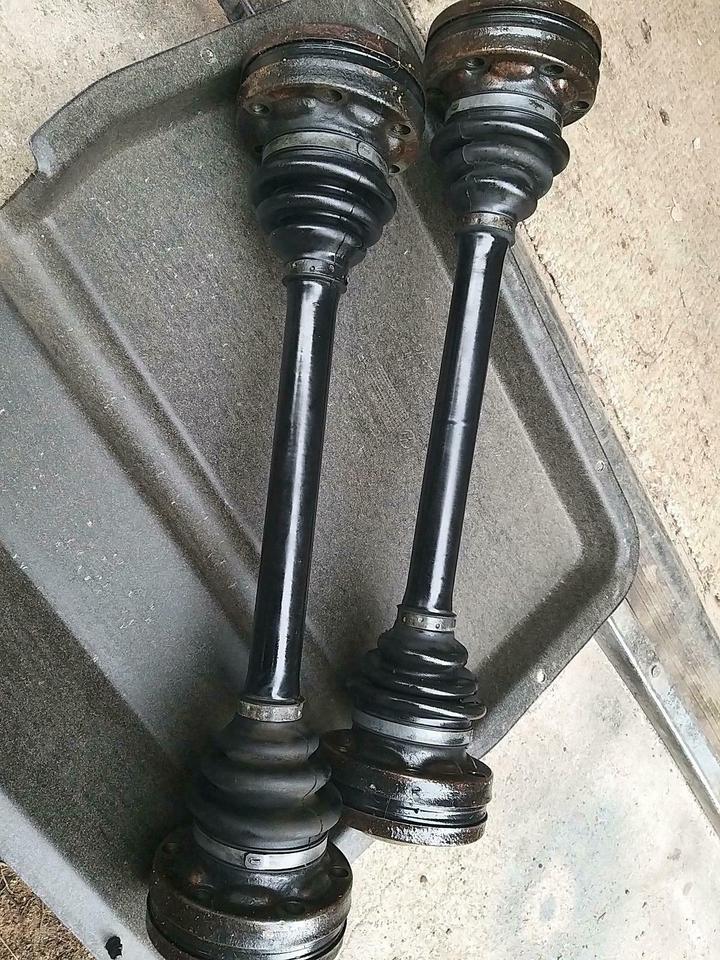 VW Bus T3 ORIGINAL Antriebswelle hinten (TOP)