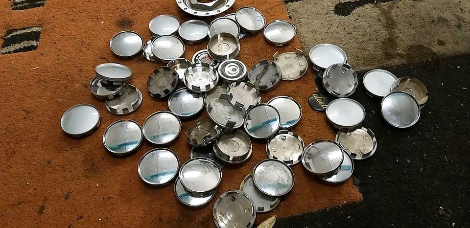 Verschiedene Nabenkappe  Alufelge   Nabendeckel