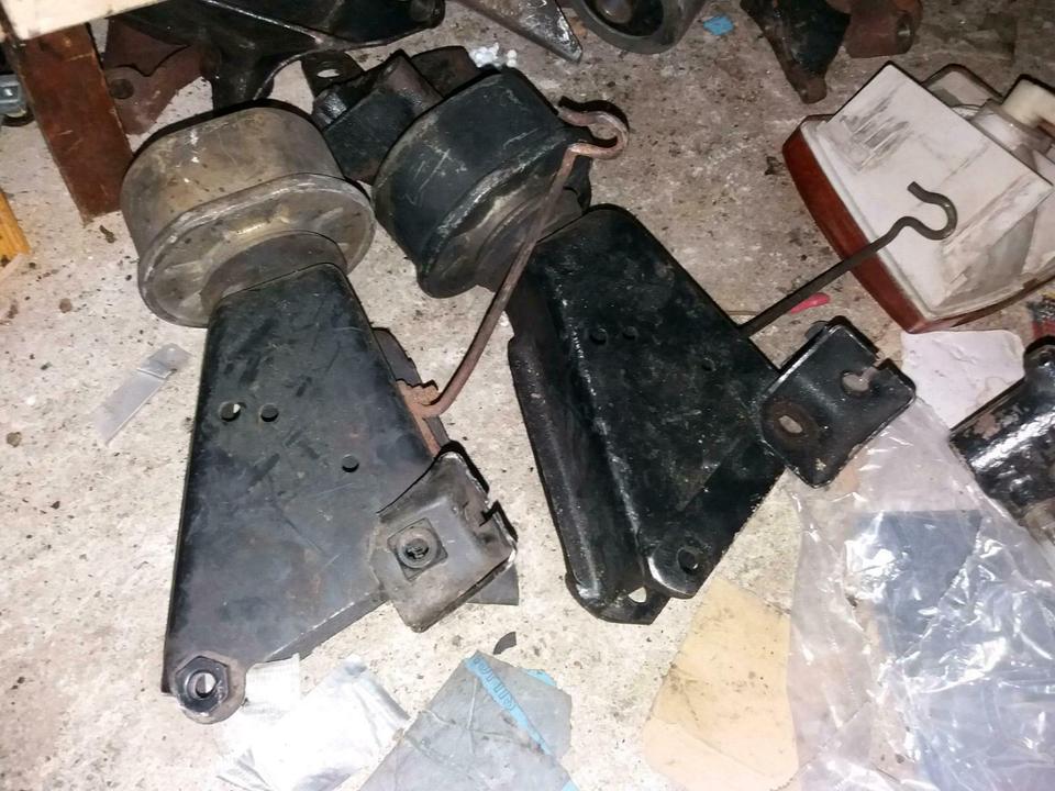 VW T4 Originale Motor / Getriebe Lager Stütze