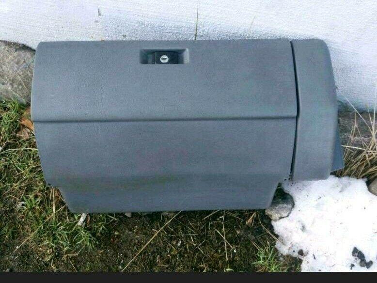 VW T4 KOMPLETTES HANDSCHUHFACH MIT GETRÄNKEHALTER