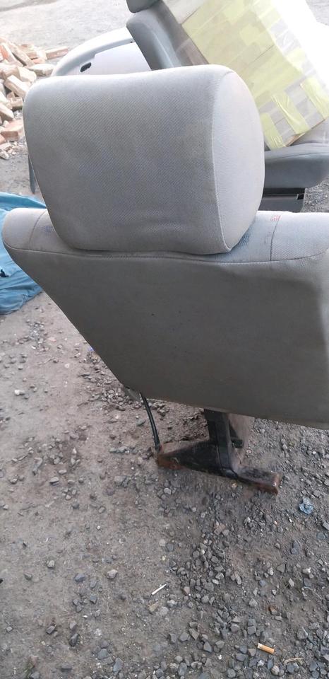 VW T4 Einzelsitz zweite Reihe  TOTO